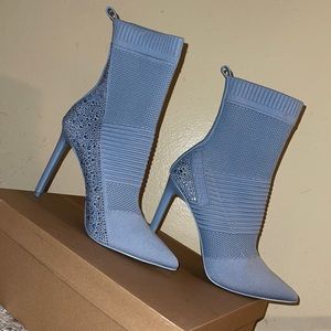 Steve Madden Maxwells Blue Heels Size 11